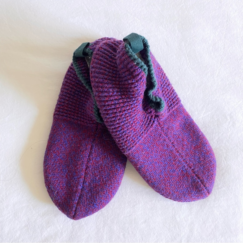 Bombas Gripper Slipper Merino Wool Lined Size Medium Purple Magenta Pull On Sock